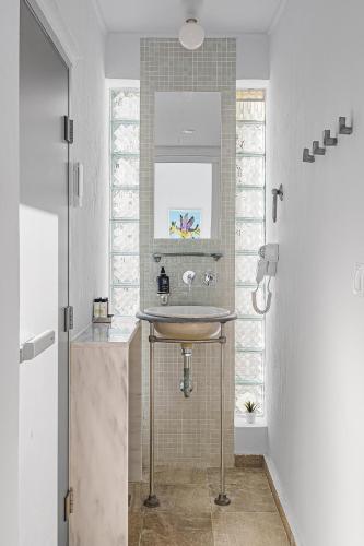 One-Bedroom Villa image 1