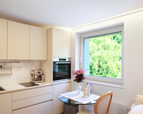 Pinia City Centre Modern Studio with Shared Bathroom, Lublaň