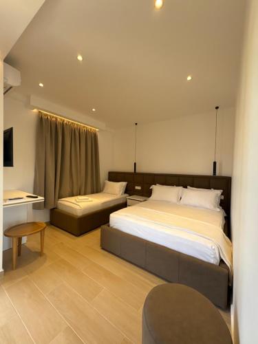 Xhonis Apartments - image 3