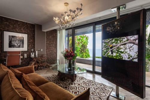 Shared lounge/TV area, Makanda by The Sea Hotel Adults Only in Quepos