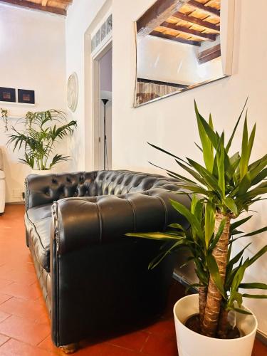 Prime location Centro Storico new apt 2 Bdrs 5 P