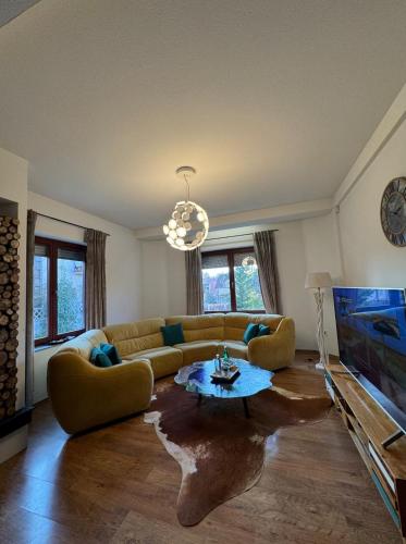 House with Fireplace & Jacuzzi, Skopje (fotografie 10)
