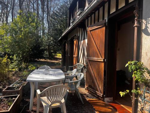 Facilities, Authentic Norman house in Brionne