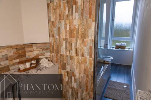 Complex Suite, Glasgow (photo 6)