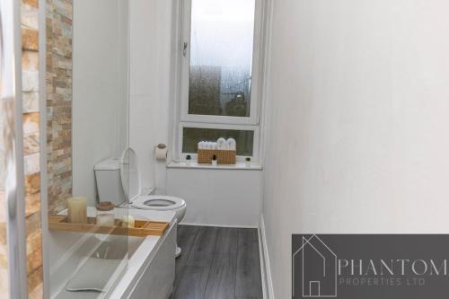 Complex Suite, Glasgow (photo 10)