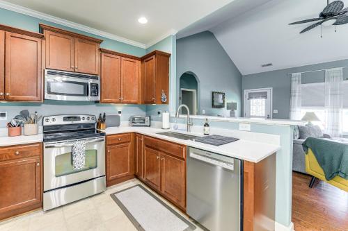 Sneads Ferry Home: Close to Beaches & Boat Ramp! in Sneads Ferry (NC)