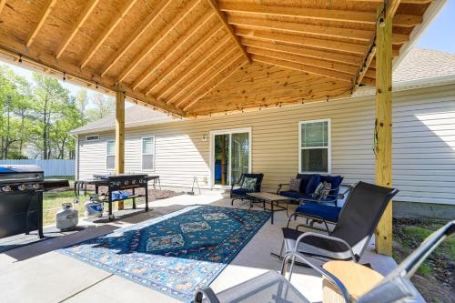 Sneads Ferry Home: Close to Beaches & Boat Ramp! in Sneads Ferry (NC)