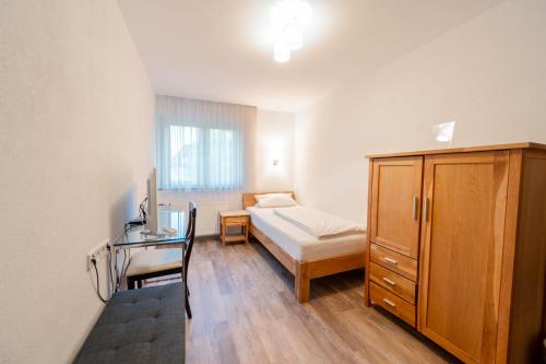 1 twin bed