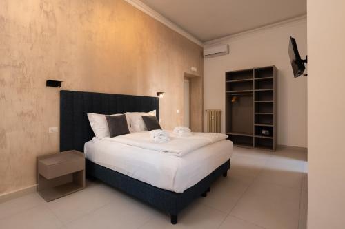 Alida Rooms, Roma