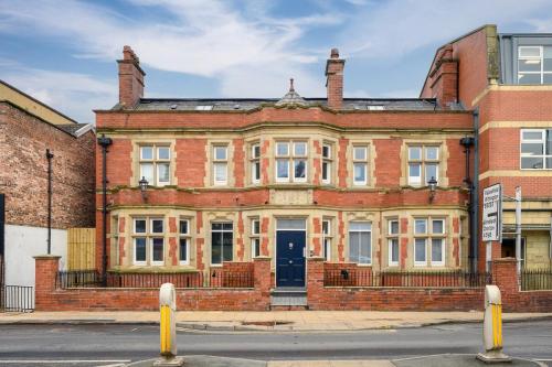 Luxury Apartment Heart of Didsbury, Manchester (photo 3)
