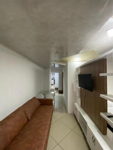 2 bedrooms, 5 beds