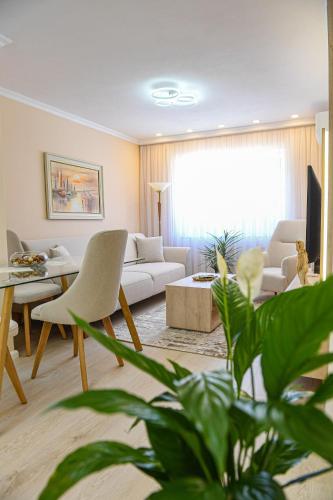 Oma`s Apartment · Shkodër