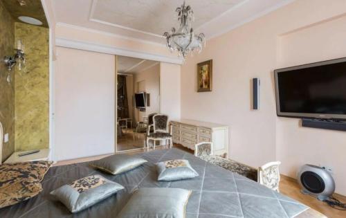 Oakshade Manor House in Nazareth