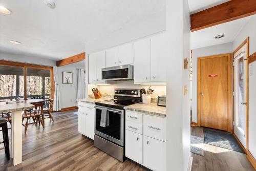 Charming Townhouse with Shared Pool - main image