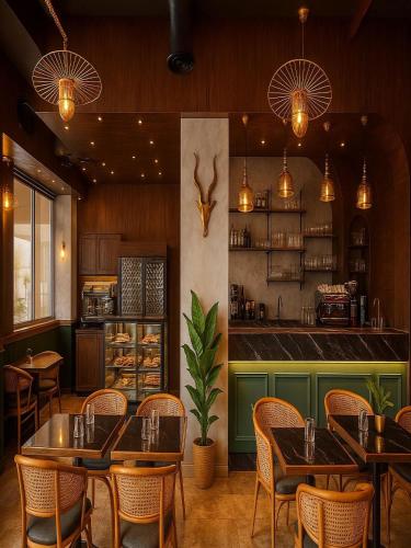 Bar/salonek, Beachfront Chalet in Porto Said with Pool Ga in Port Said