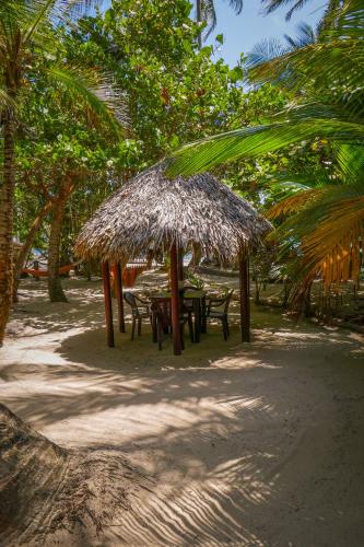 Iekārtas, Little Corn Island Beach and Bungalow in Little Corn Island