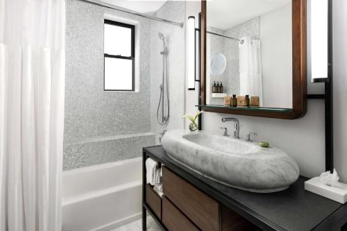 675364121 Hotel Seville Nomad, in the Unbound Collection by Hyatt