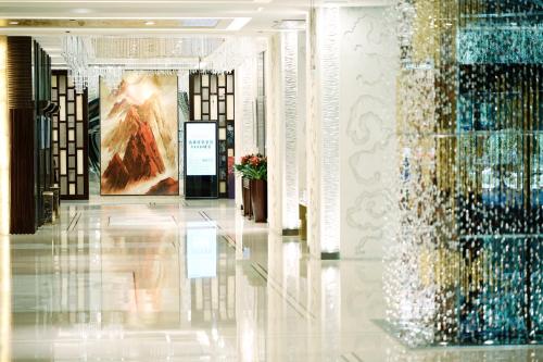 Vestíbulo, West International Trade Grand Hotel in Distrito de Fengtai