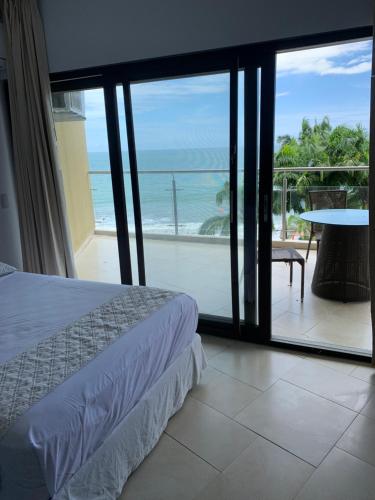 Hermoso departamento en Tonsupa con vista al mar