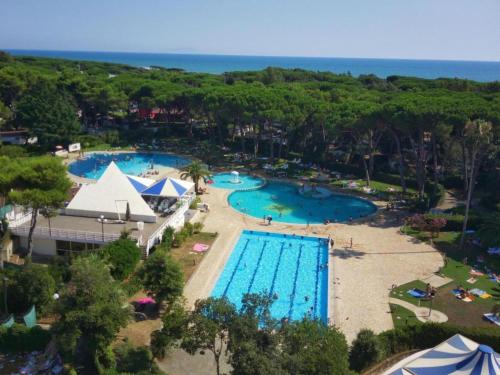 Зручності, Chalet in Baia Domizia with Private Beach in Cellole