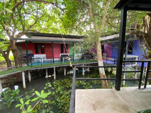 Simple Garden Restaurant and Resort in เกาะพะงัน