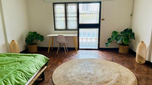 creative Bangkok Bedroom - image 8