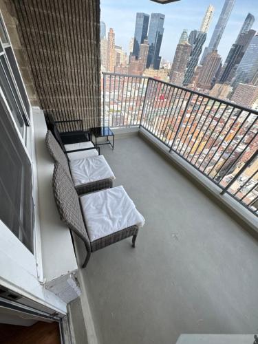 Midtown High Floor Fantastic Panoramic City View Corner 2 Bedroom Apartment, New York (Foto 5)