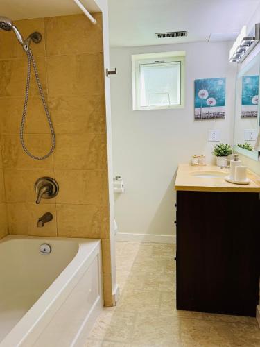Creek Side 2-Bedroom Guest Suite in Burnaby, Canada