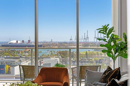 @ Marbella lane -Serenity Vista Apt OceanView in Long Beach, USA