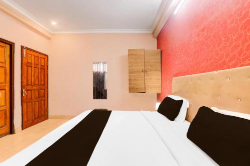 Budget Double Room image 8