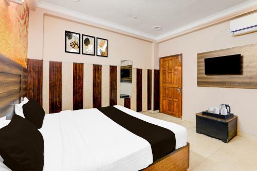 Budget Double Room image 5