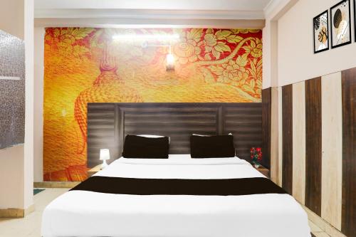 Deluxe Double Room image 5