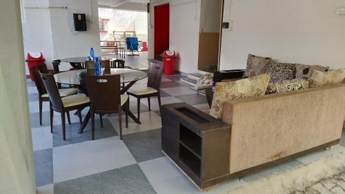 Restaurant, DatsunG Studios near Pune Airport