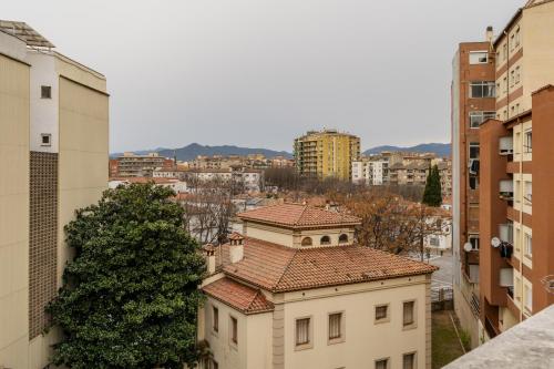 Apartamento con dos grandes terrazas en Girona in La Creueta