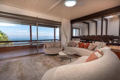 חופש יהונתן-דירה עם נוף לכנרת Hofesh Yehonatan Kinneret View 6BR Apt in Upper Tiberias