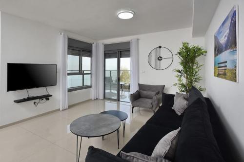 Hofesh Yehonatan Ariston- Viwe Lakefront Apt in Tiberias