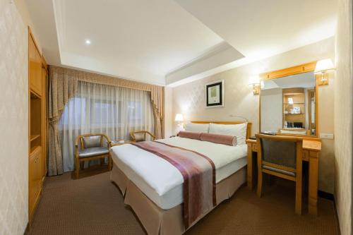 room detail thumbnail 1