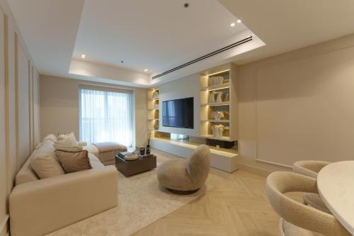 Daniels 2BR at Princess Tower with Sea View, Dubái