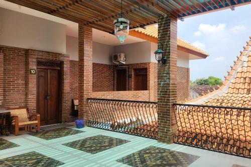 Exterior view, RedDoorz near Stasiun Sragen in Sragen