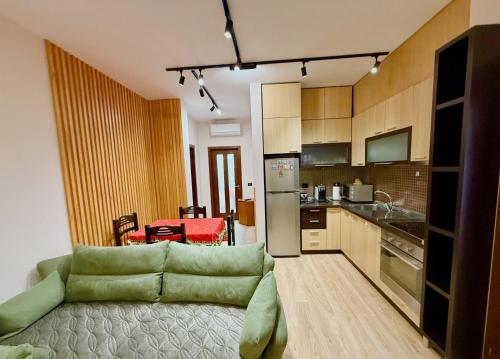 Orange Tree House, Tirana (zdjęcie 3)