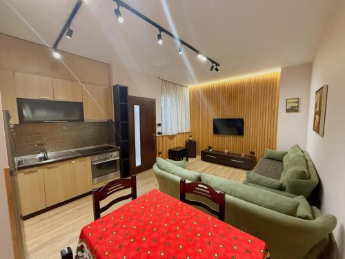 Orange Tree House, Tirana (zdjęcie 6)