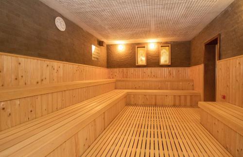 Japanese-Style Room with Shared Bathroom - Non-Smoking