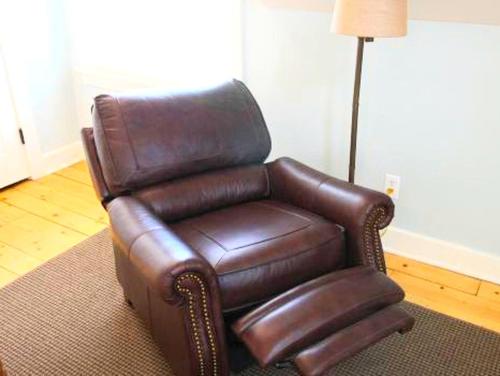 Bright and Airy Suite Ideal for a Romantic Getaway near New Buffalo, Michigan