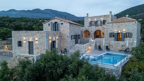 A szálláshely kívülről, House of Muses in Riglia
