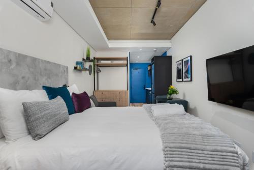 Station House Luxury Apartments - image 4