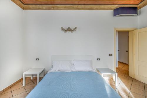 GuestHost - Cozy Flat X4 in a Historic Silk Mill, Модена (фото 10)