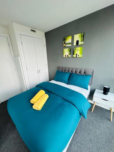 Birmingham City Centre, 2-Bedroom Apartment, 5 min walk from New Street Train Station, Birmingham