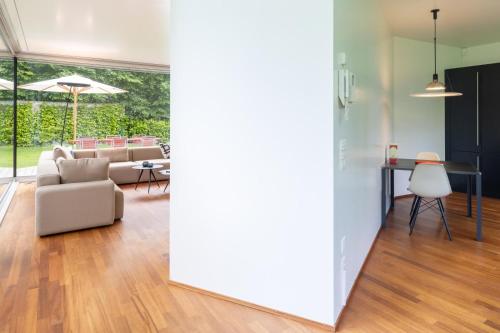 Hage, Design Villa in Riehen near Basel-City in Riehen