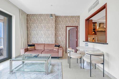 Bellavista Apartments Holiday Homes LLC - 29 Boulevard 1 Bedroom Apartment Fountain Views, Dubai (photo 2)