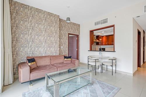 Bellavista Apartments Holiday Homes LLC - 29 Boulevard 1 Bedroom Apartment Fountain Views, Dubai (photo 3)